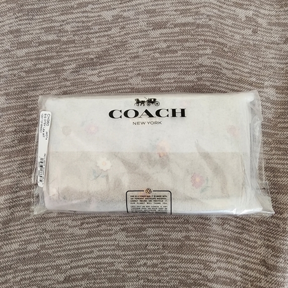 COACH Long Zip Around Wallet w/ Nostalgic Ditsy Print - Picture 3 of 8